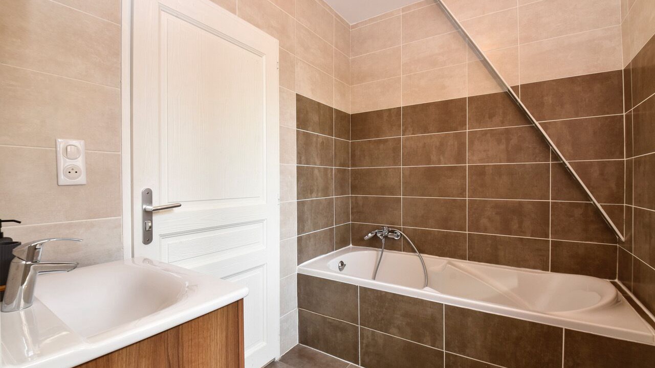 Photo of Bathroom in Saint-Geoire-en-Valdaine