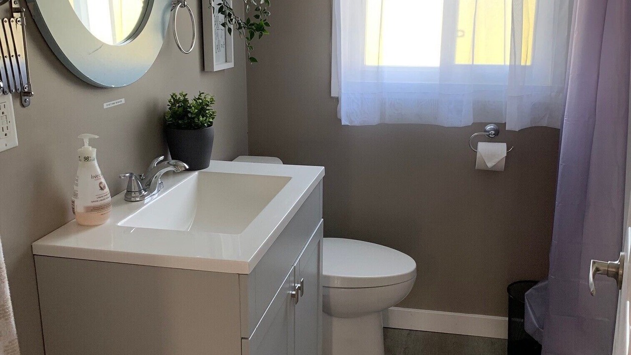 Photo of Bathroom in Carrying Place