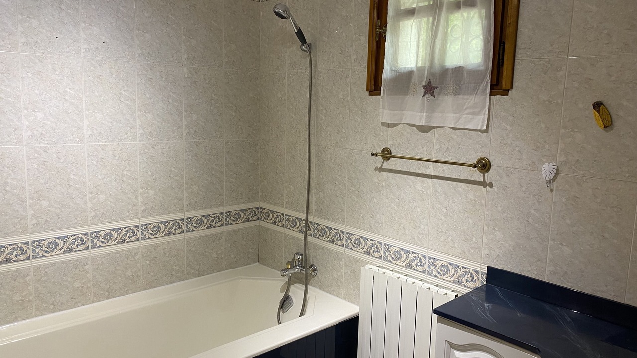 Photo of Bathroom in Saint-Ambroix