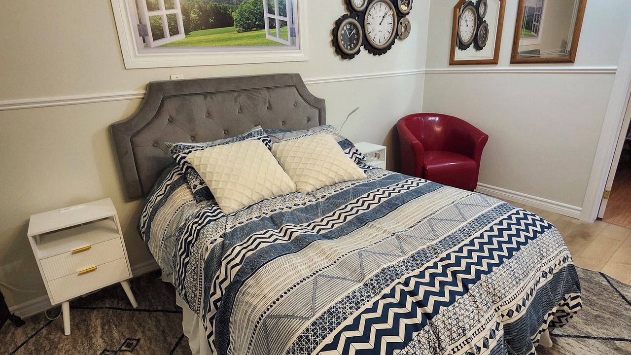 Photo of Bedroom in Gravenhurst