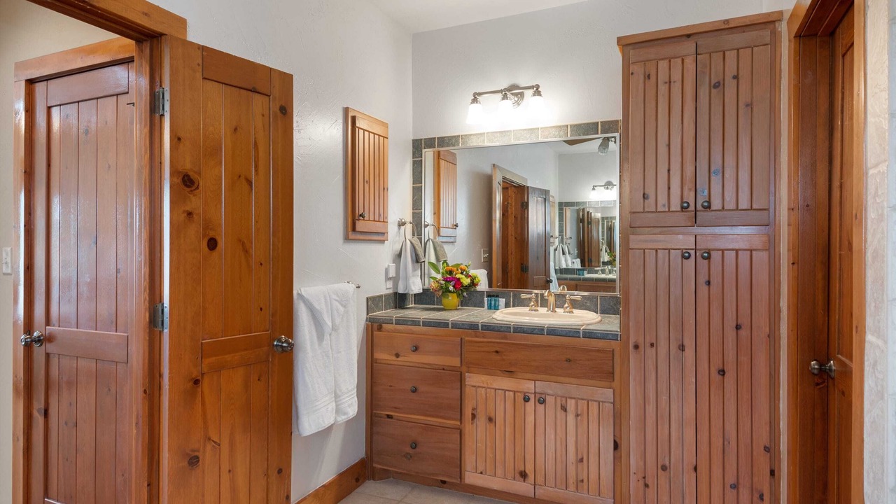 Photo of Bathroom in Horseshoe Bay West
