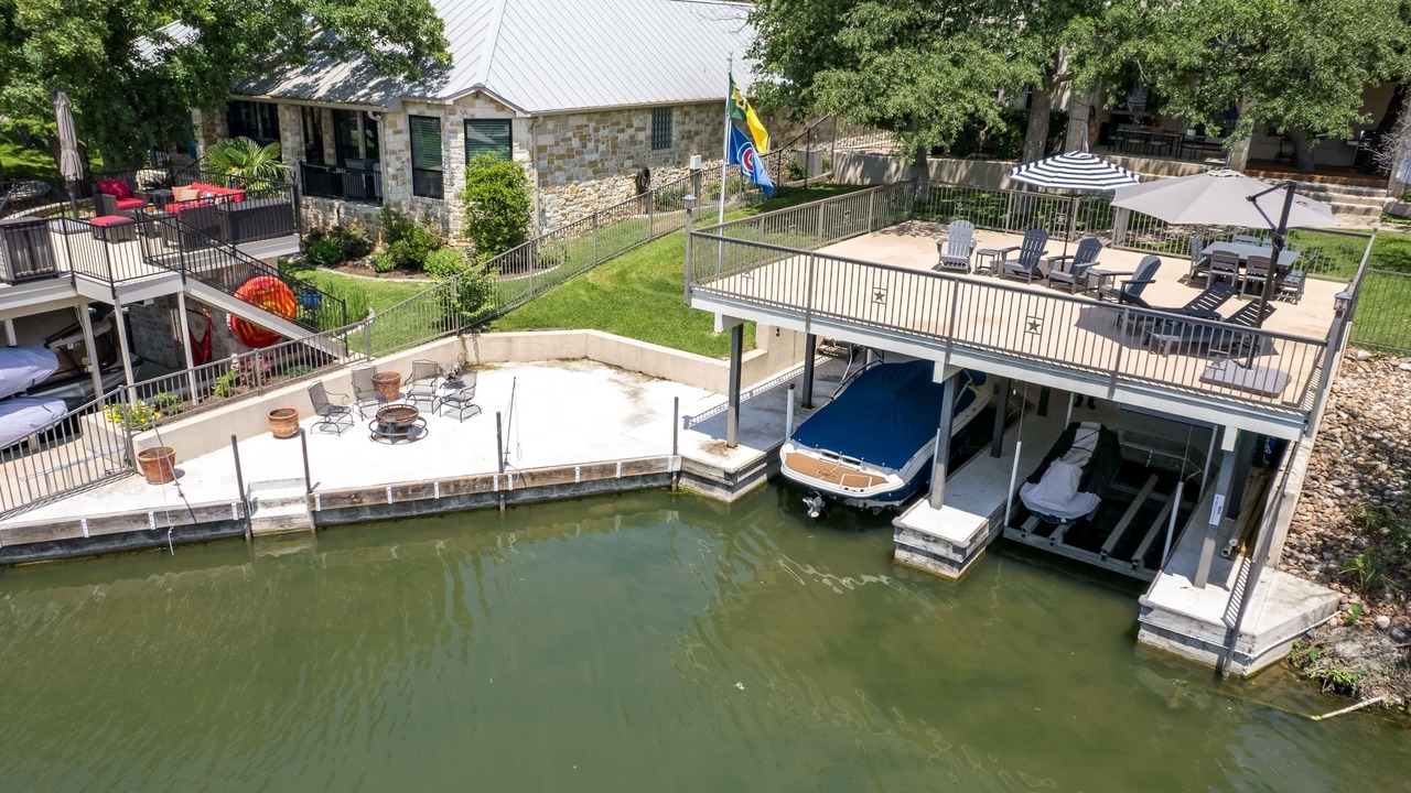 Photo of Outdoor in Horseshoe Bay West