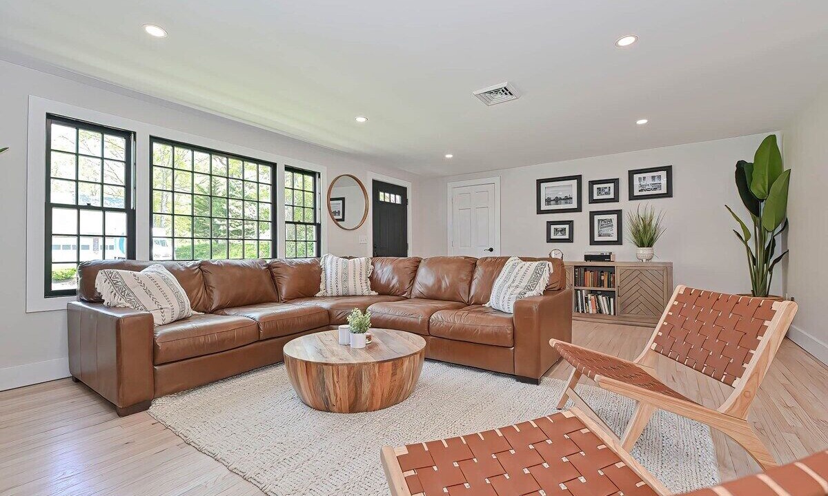Photo of Livingroom in East Dennis