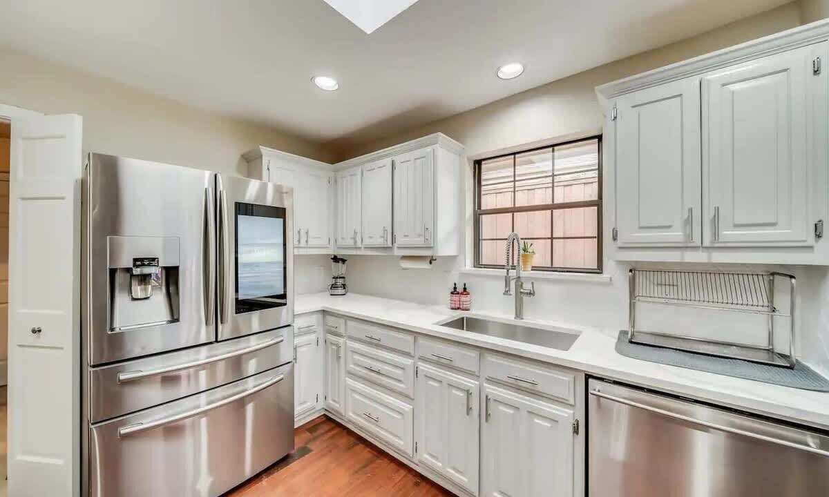 Photo of Kitchen in Far North Dallas