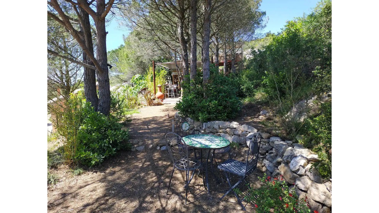 Photo of Outdoor in Fontjoncouse