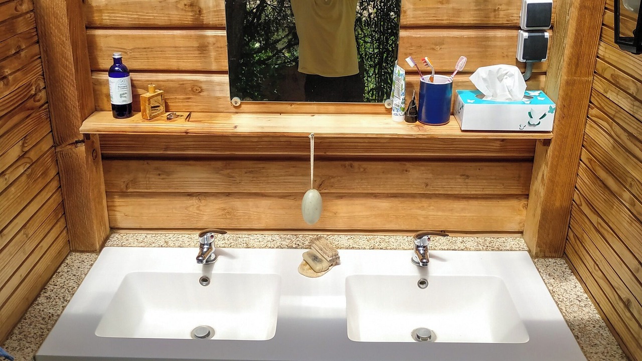 Photo of Bathroom in Fontjoncouse