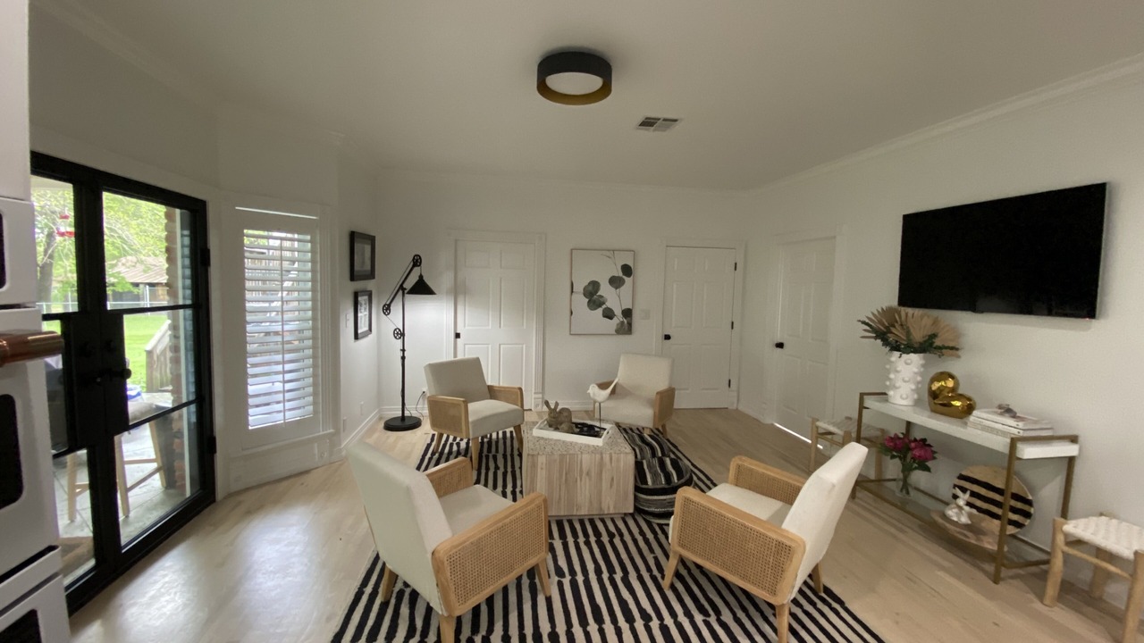 Photo of Livingroom in Jenks