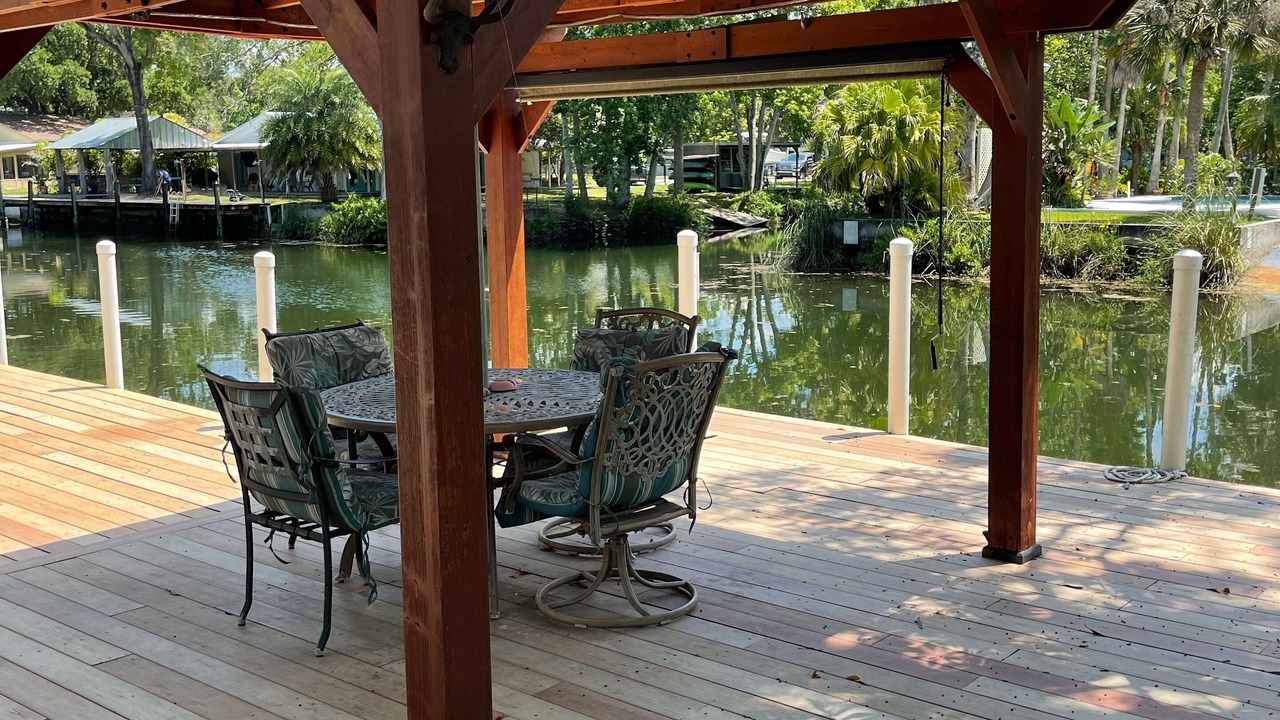 Photo of Outdoor in Weeki Wachee Gardens