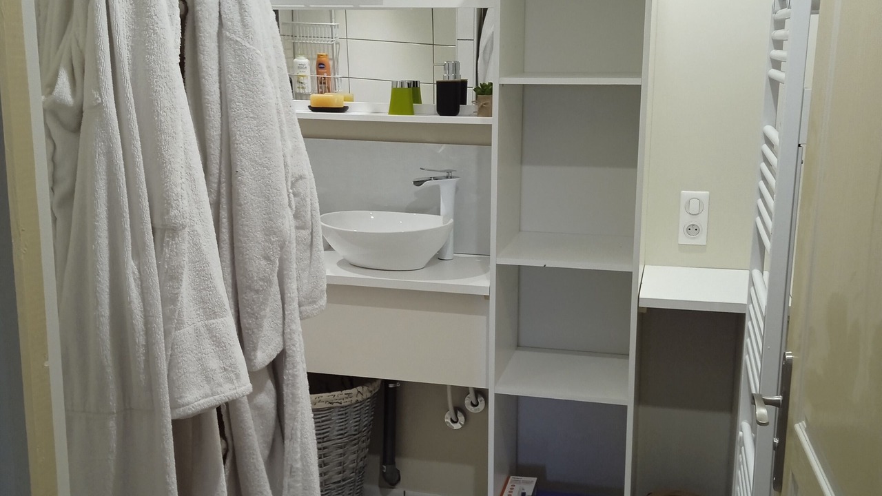 Photo of Bathroom in Labegude