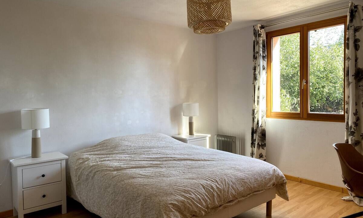 Photo of Bedroom in Puy-Saint-Eusebe