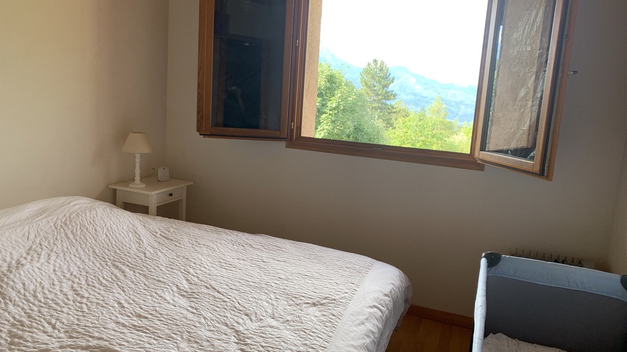 Photo of Bedroom in Puy-Saint-Eusebe