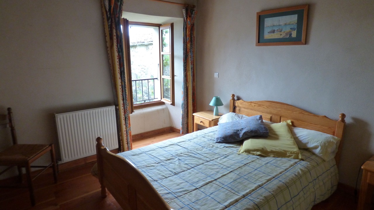 Photo of Bedroom in Fraissinet-de-Lozere
