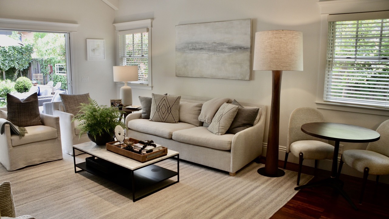 Photo of Livingroom in Atherton