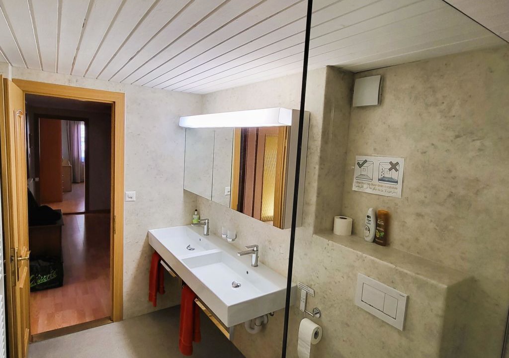 Photo of Bathroom in Beatenberg
