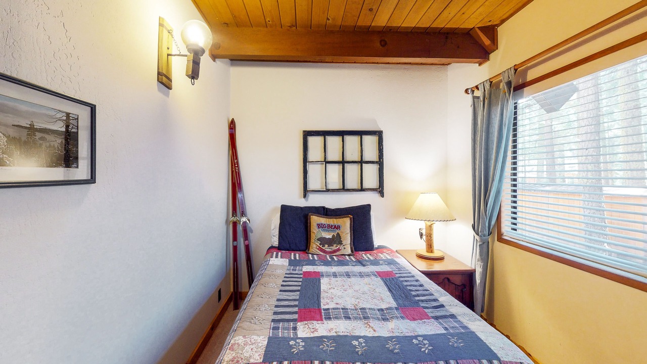 Photo of Bedroom in Tahoe Pines
