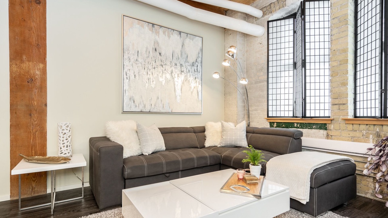 Photo of Livingroom in Exchange District