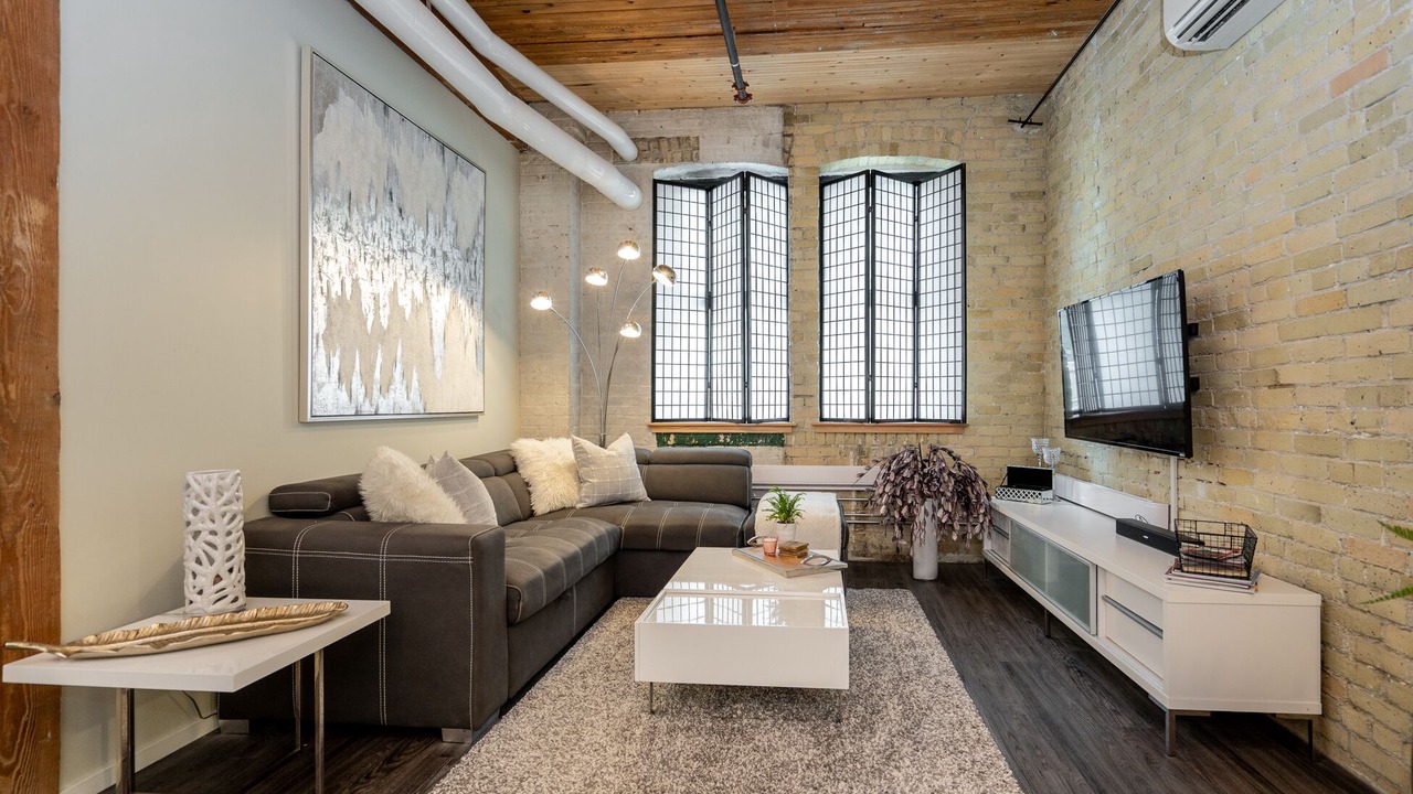Photo of Livingroom in Exchange District