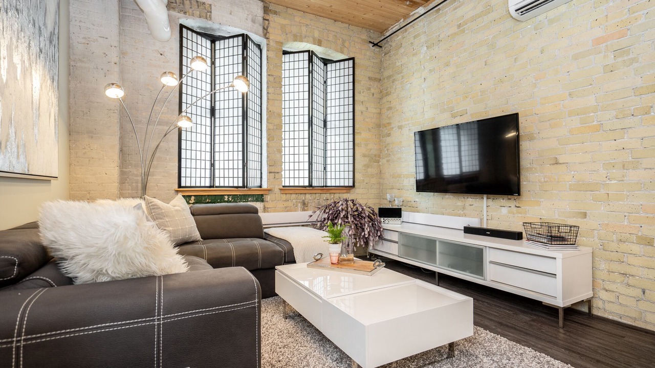 Photo of Livingroom in Exchange District