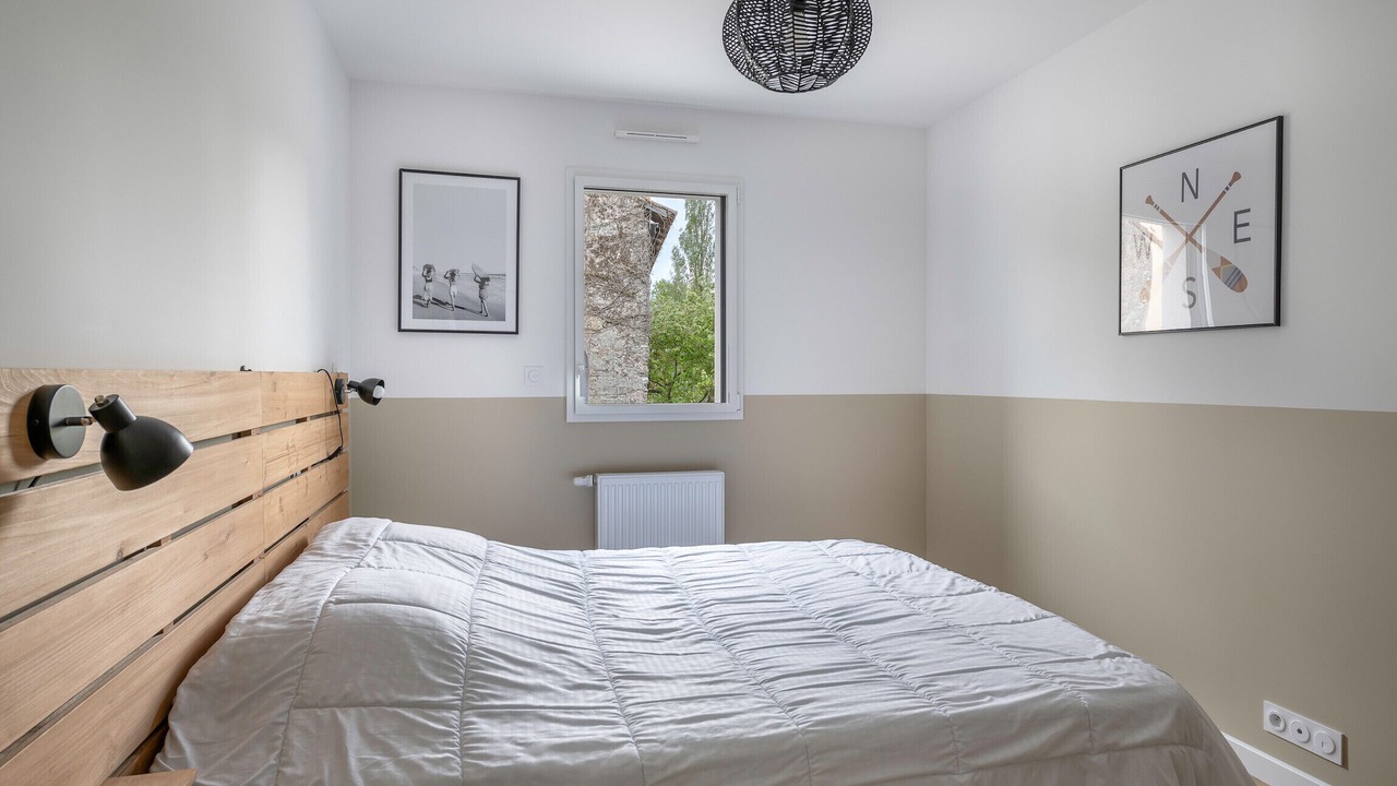 Photo of Bedroom in Saint-Michel-Chef-Chef