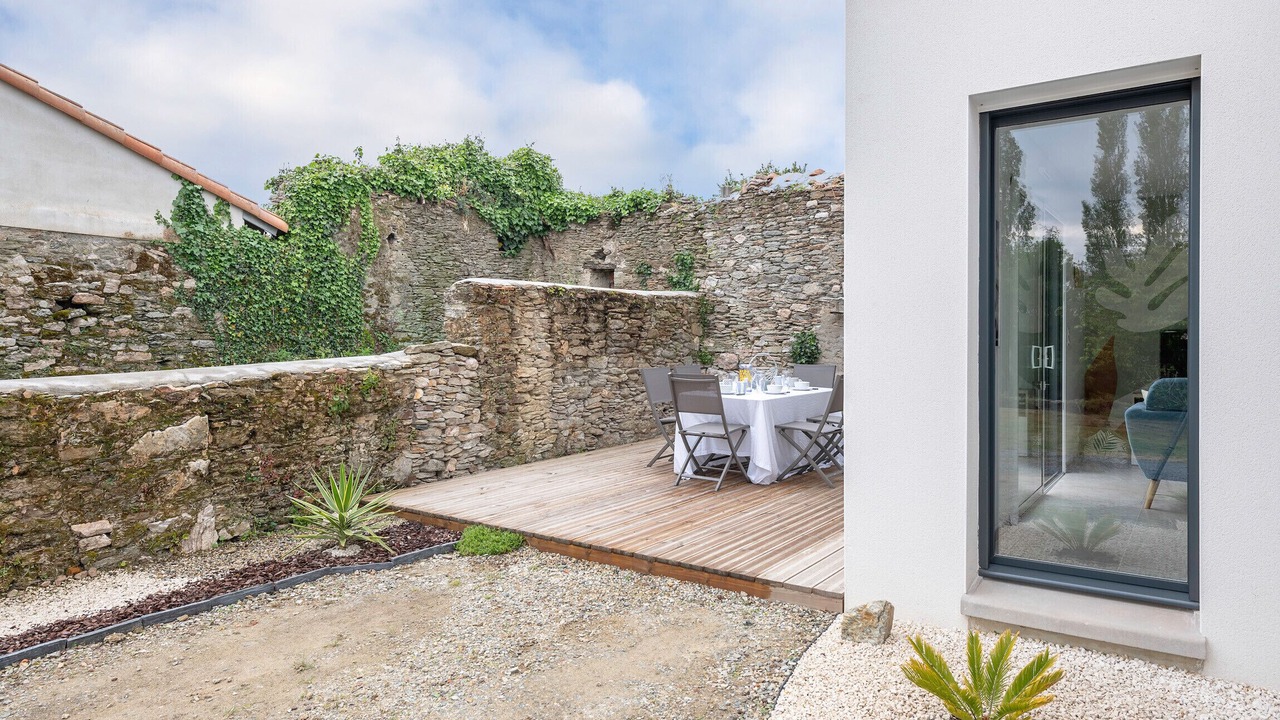 Photo of Outdoor in Saint-Michel-Chef-Chef