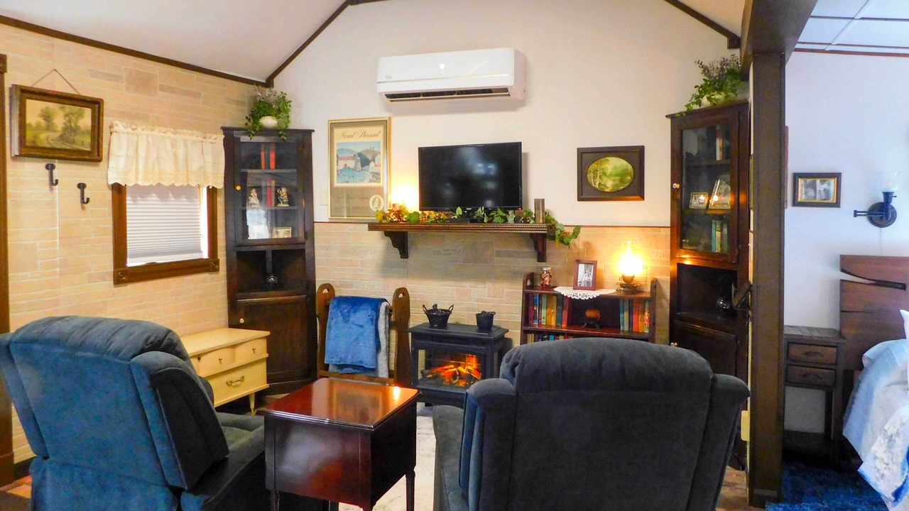 Photo of Livingroom in St. Charles