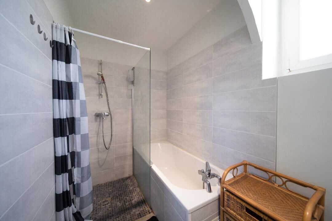 Photo of Bathroom in Aureilhan