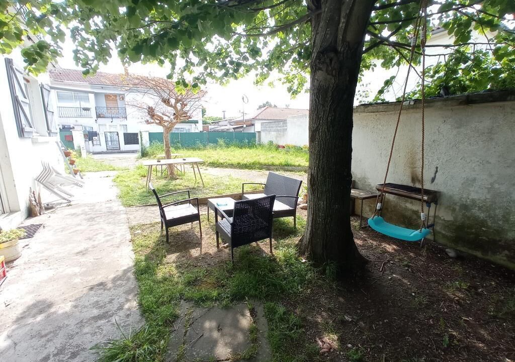 Photo of Patio Balcony in Aureilhan