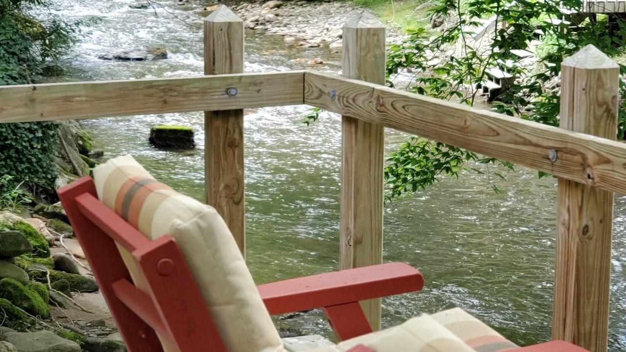 Photo of Patio Balcony in Maggie Valley