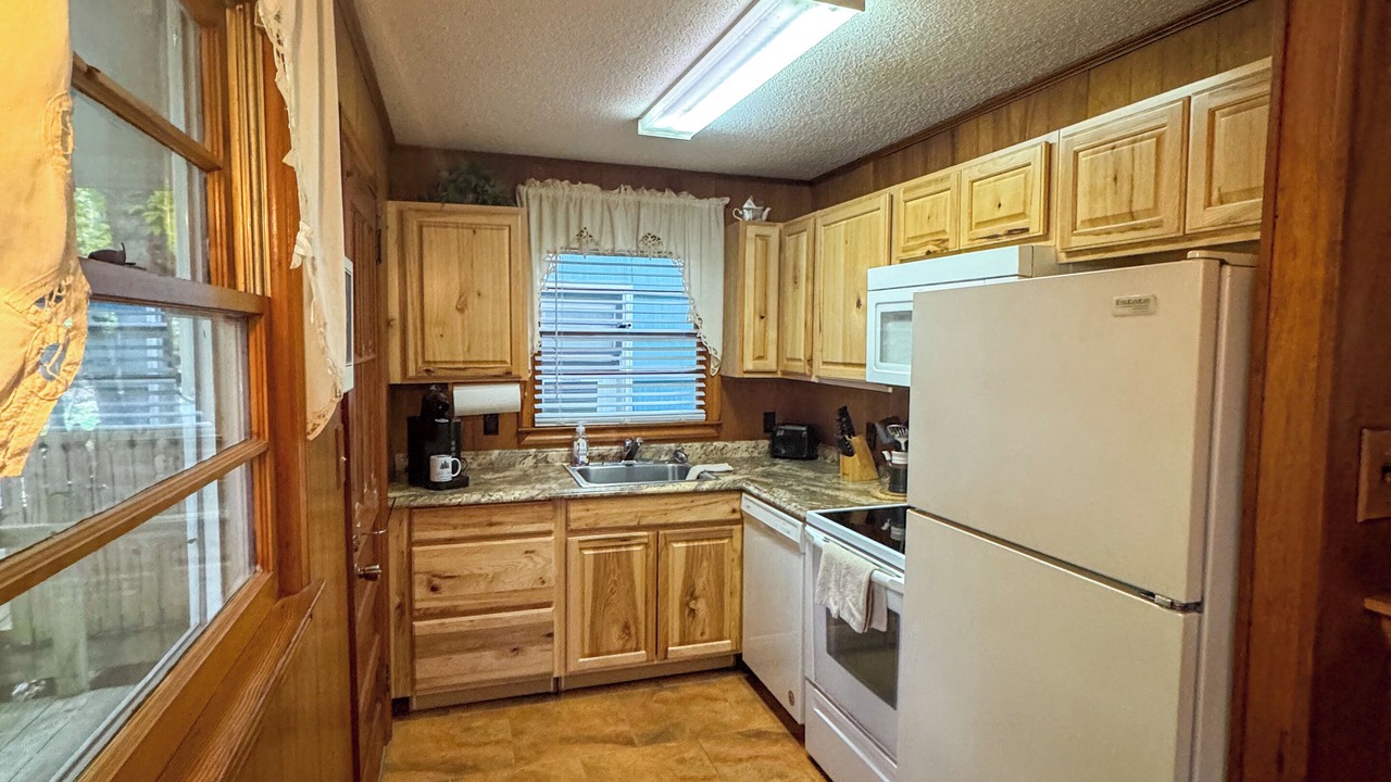 Photo of Kitchen in Maggie Valley