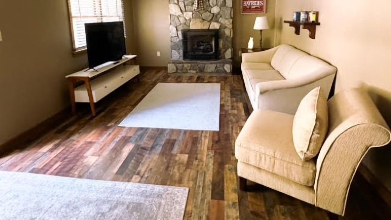 Photo of Livingroom in Maggie Valley