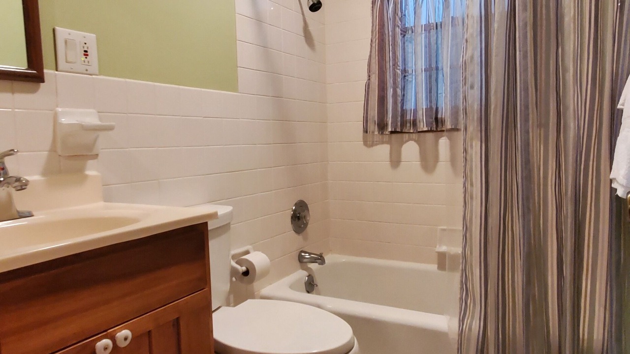 Photo of Bathroom in Maggie Valley