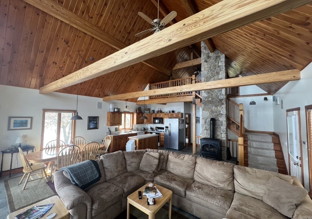 Photo of Livingroom in Raymond