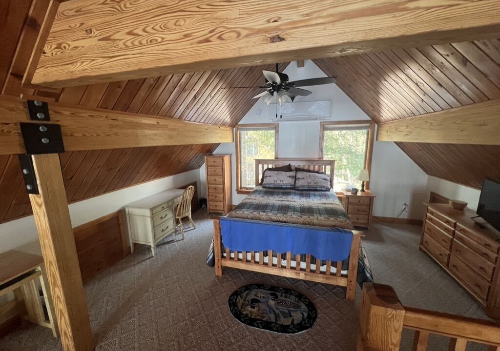 Photo of Bedroom in Raymond