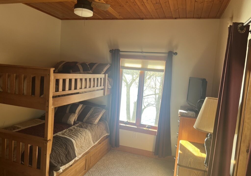 Photo of Bedroom in Raymond