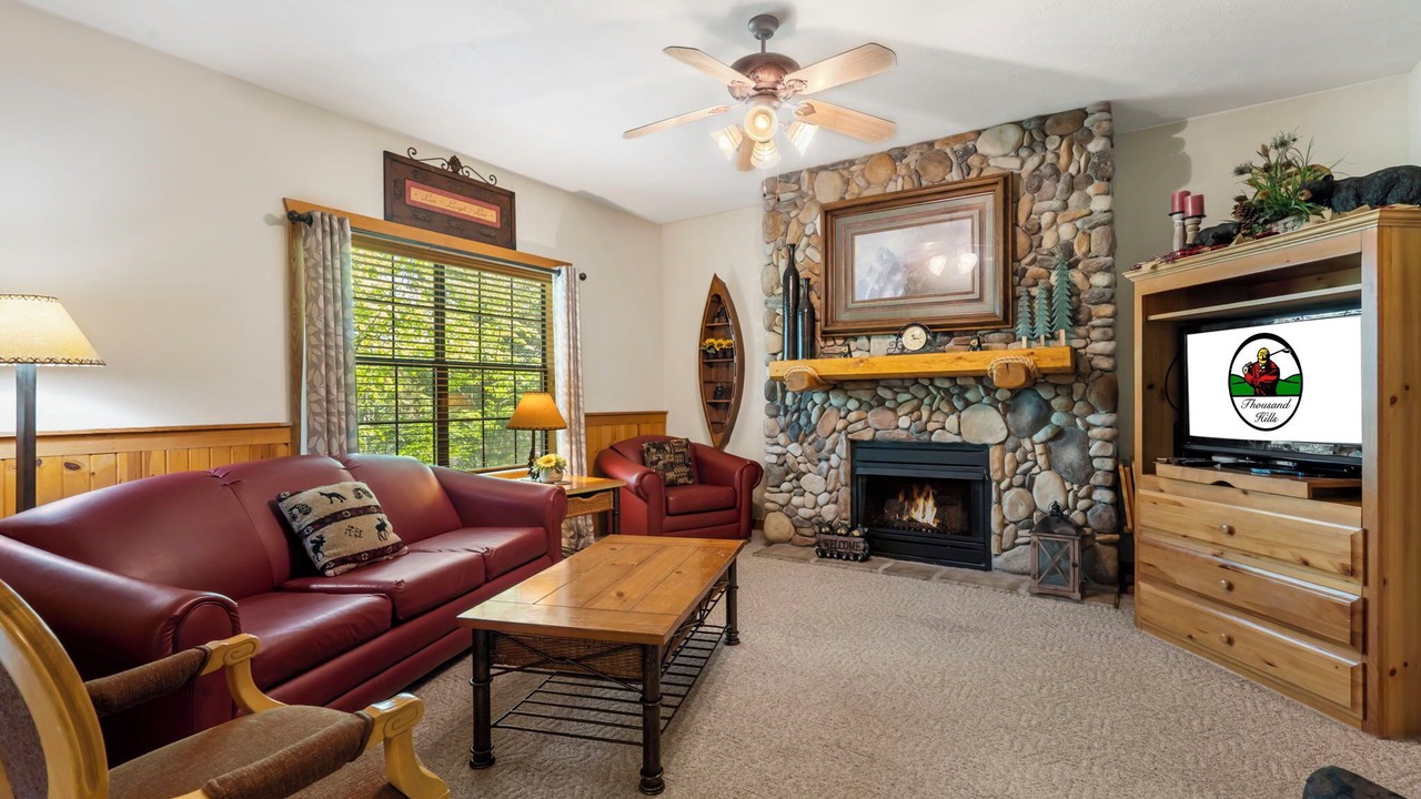 Photo of Livingroom in Branson Theater District
