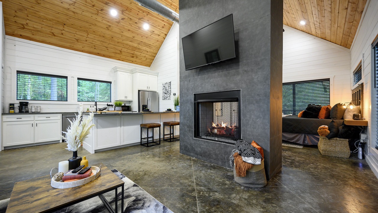 Photo of Livingroom in Broken Bow
