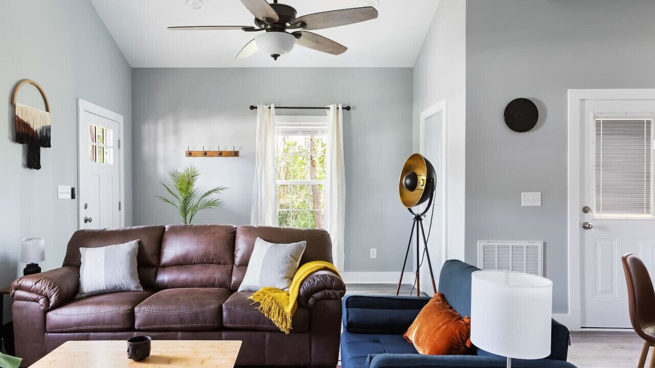 Photo of Livingroom in Southwest Raleigh