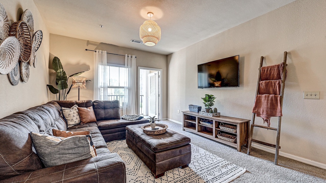 Photo of Livingroom in Northside
