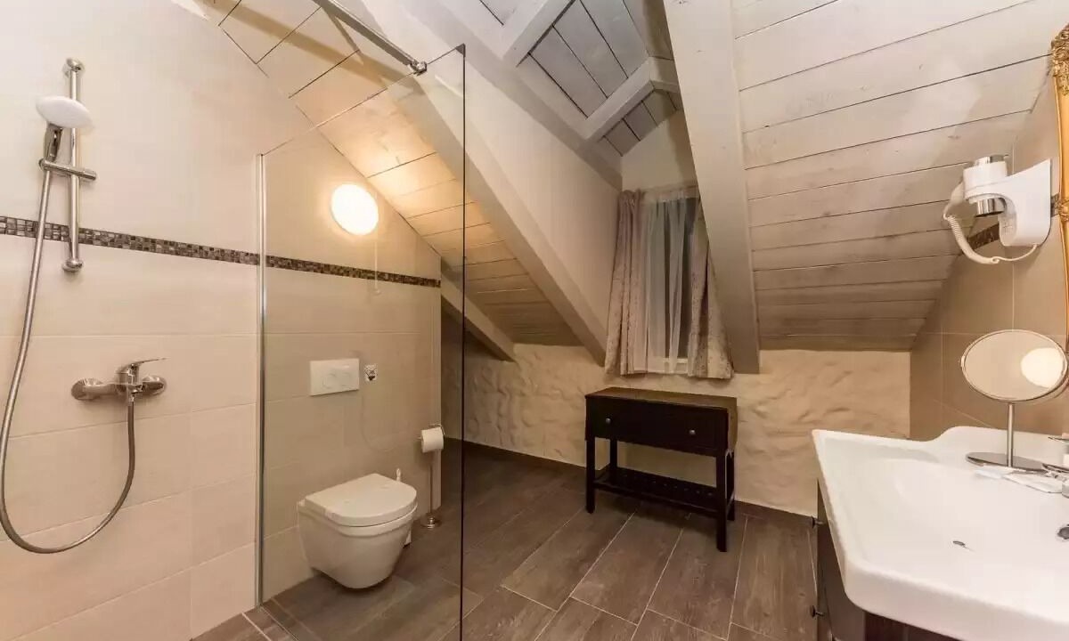 Photo of Bathroom in Bicine