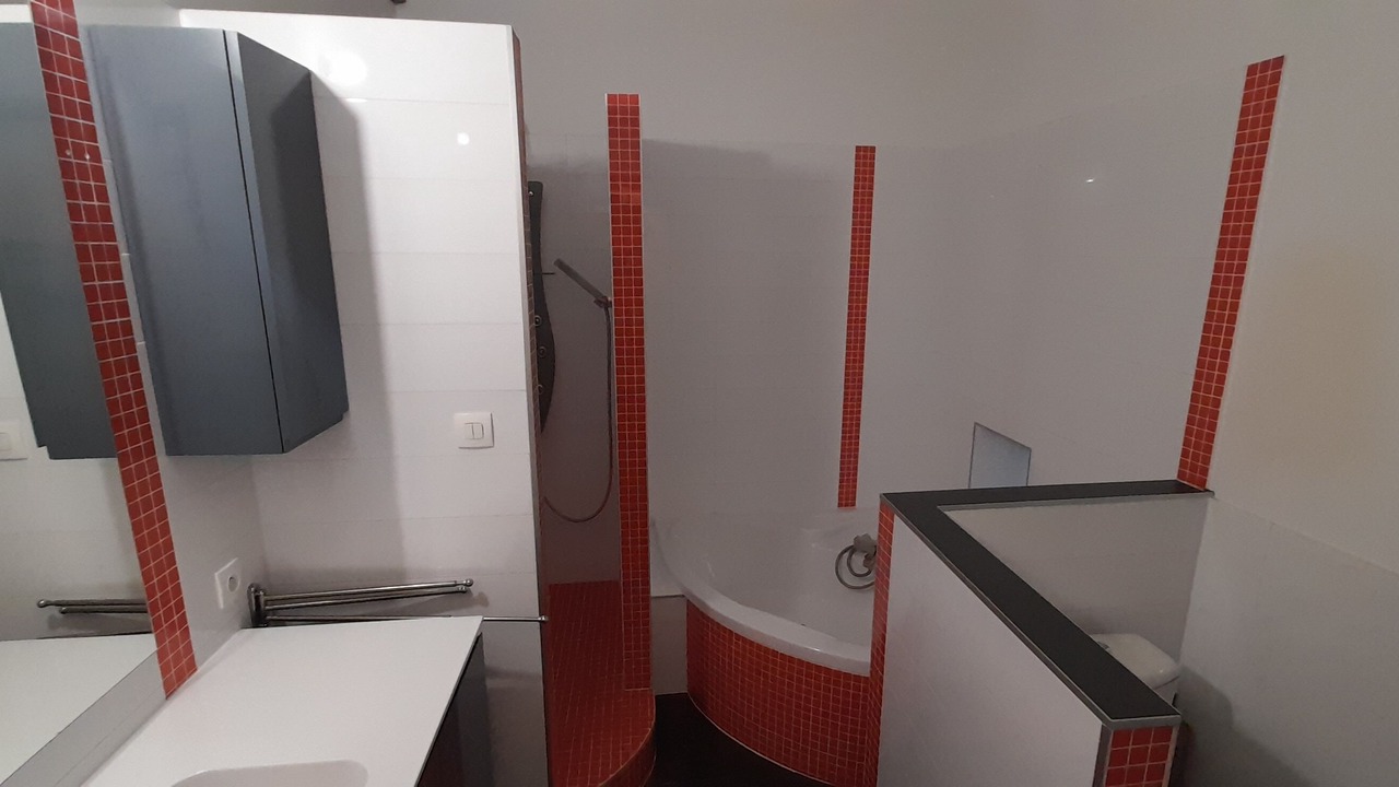 Photo of Bathroom in Sabran