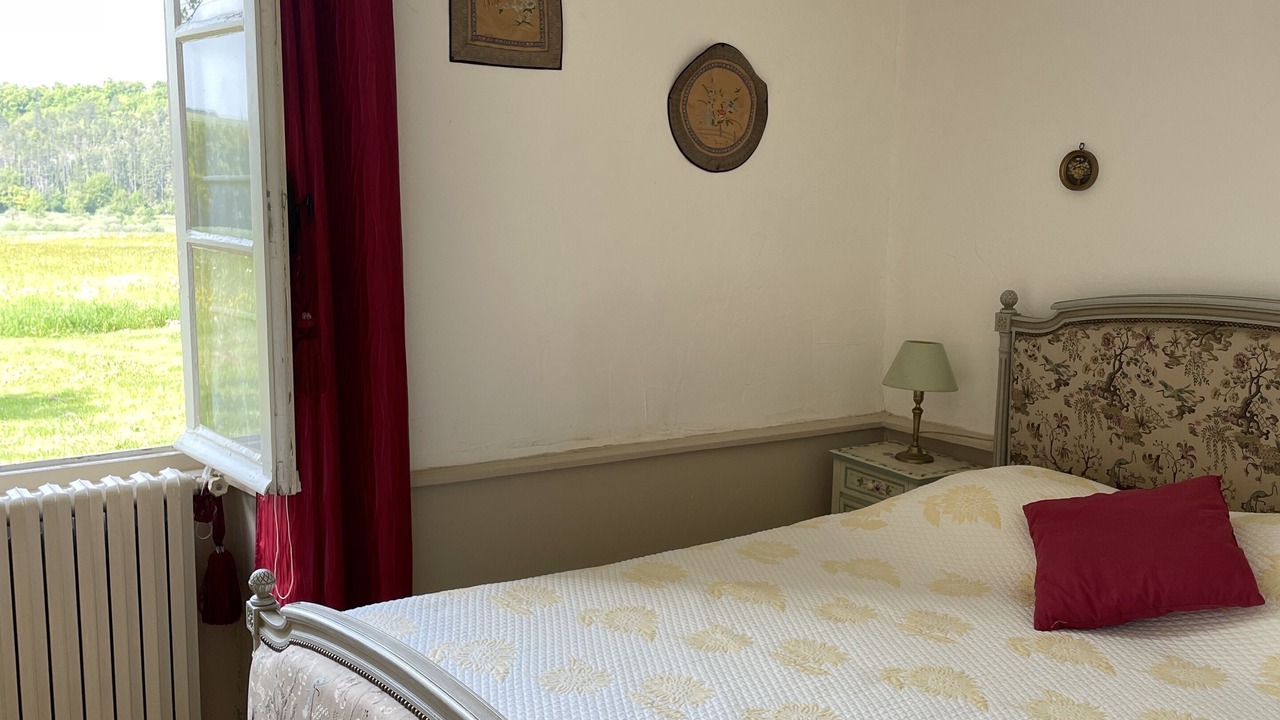 Photo of Bedroom in Druyes-les-Belles-Fontaines