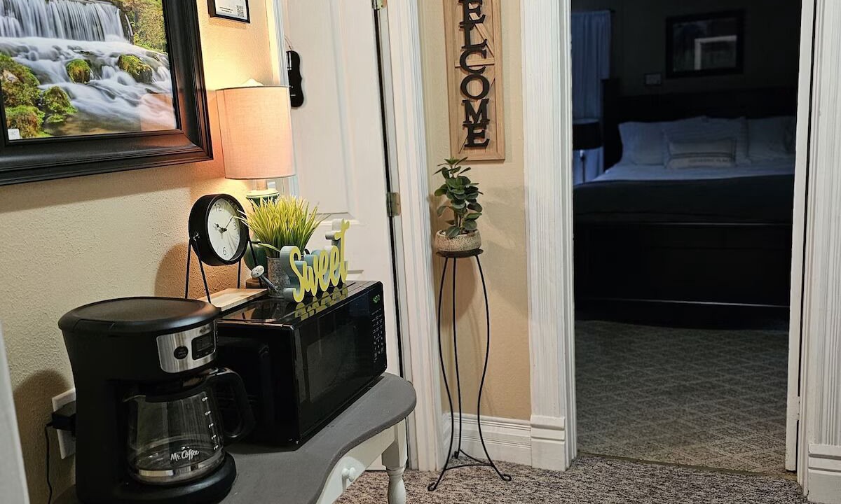 Photo of Bedroom in Eminence