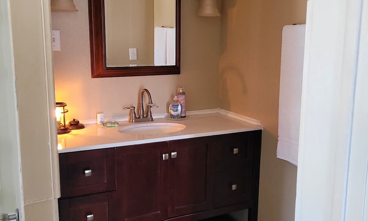 Photo of Bathroom in Eminence