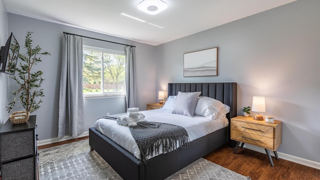 Photo of Bedroom in Troy