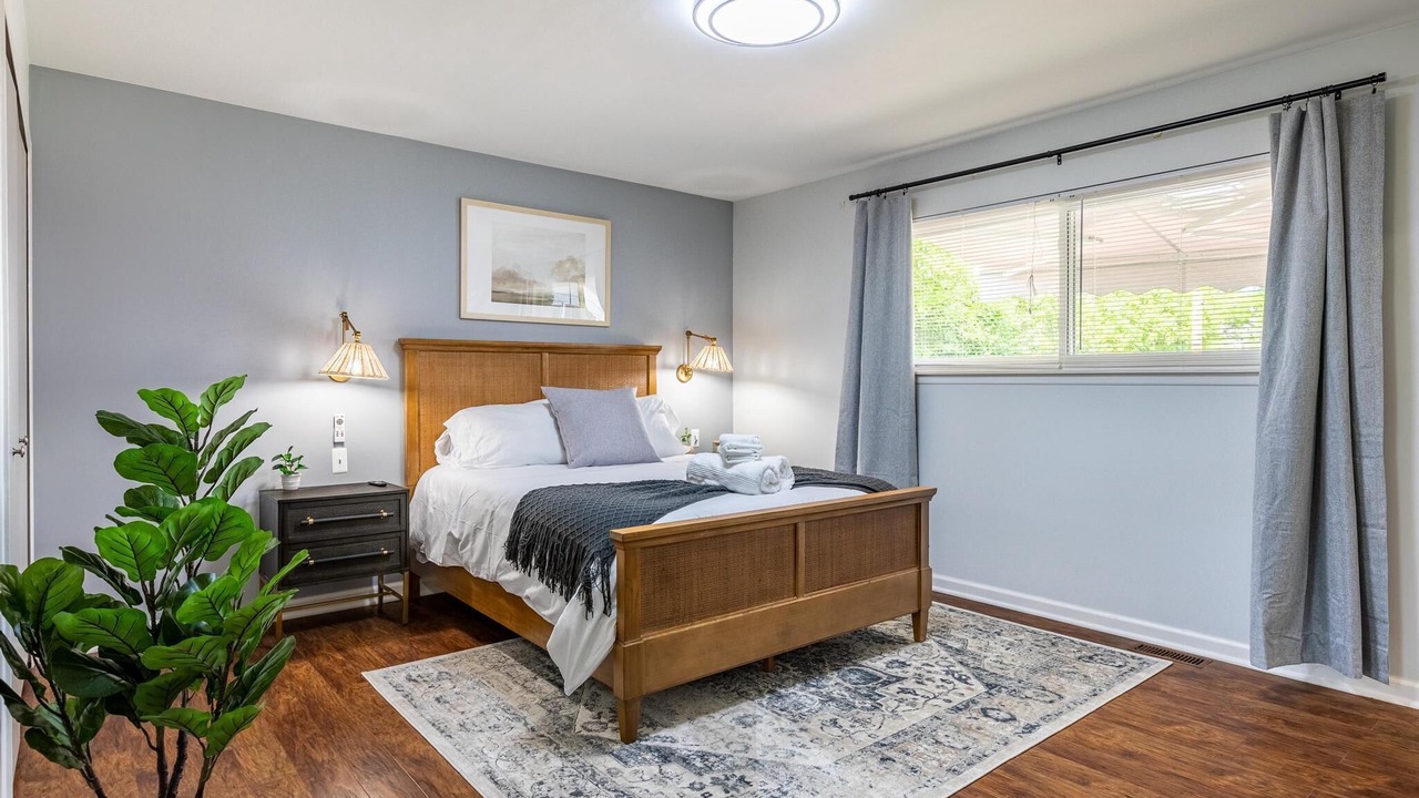 Photo of Bedroom in Troy