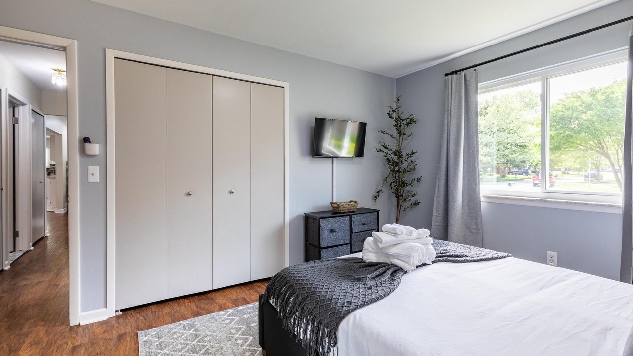 Photo of Bedroom in Troy