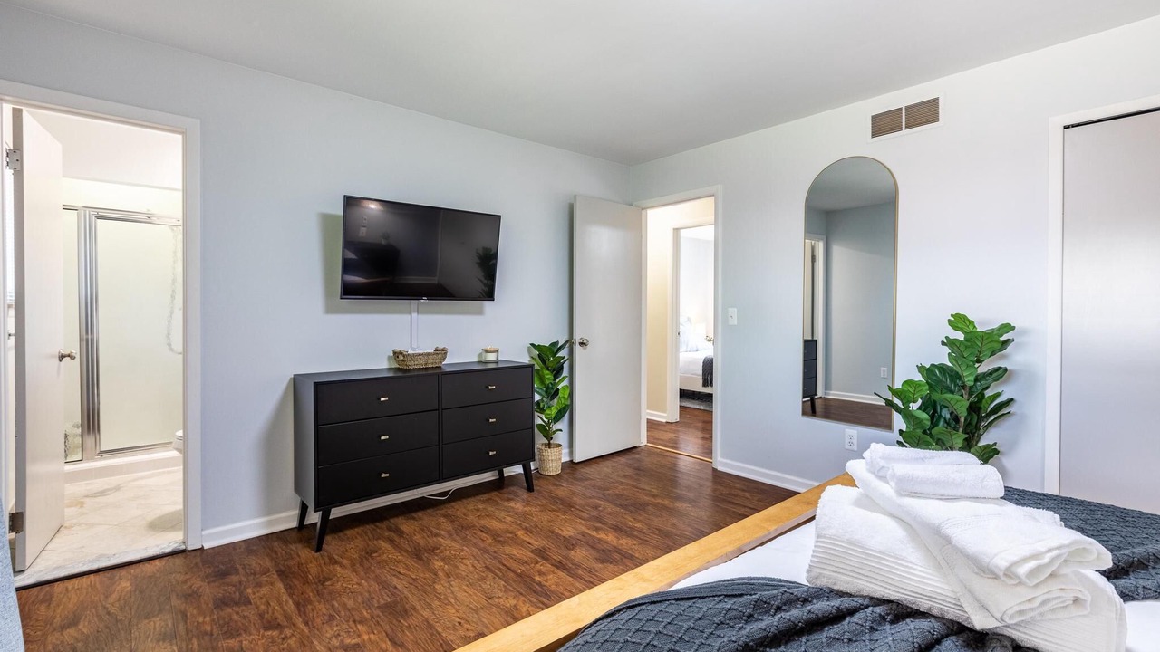 Photo of Bedroom in Troy