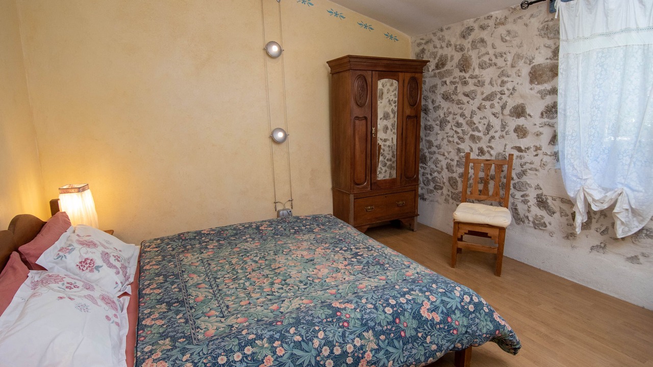 Photo of Bedroom in Colognac