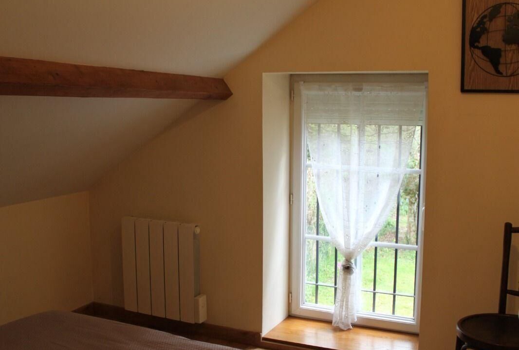 Photo of Bedroom in Saint-Berain-sous-Sanvignes