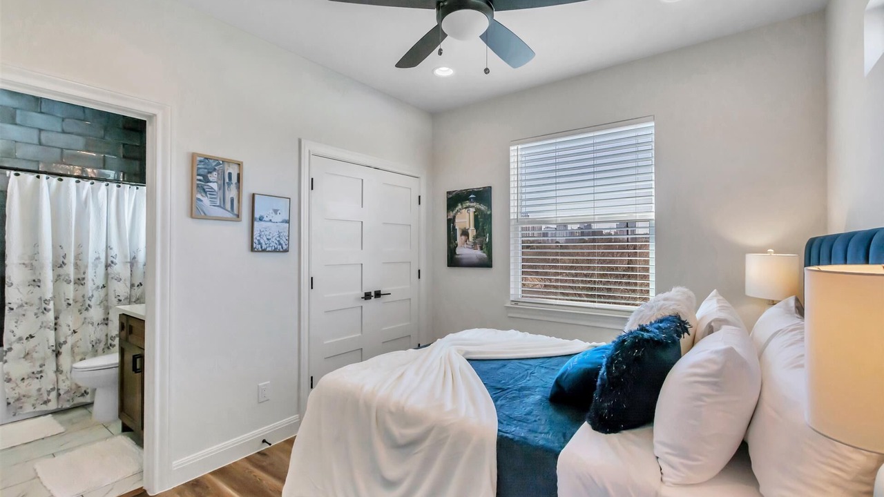 Photo of Bedroom in Blackshear-Prospect Hill